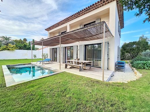Villa a Antibes, Alpi Marittime