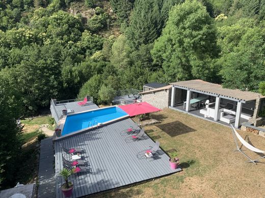 Casa di lusso a Lablachère, Ardèche