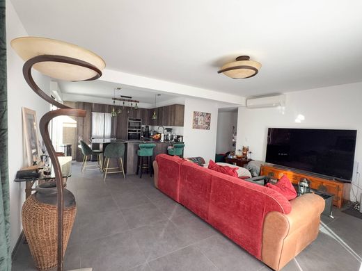 Apartment / Etagenwohnung in Carry-le-Rouet, Bouches-du-Rhône