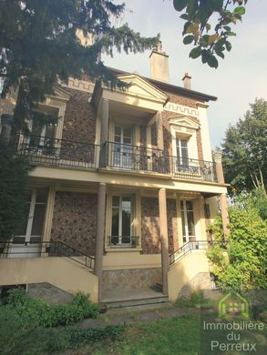 Luxury home in Le Perreux-sur-Marne, Val-de-Marne