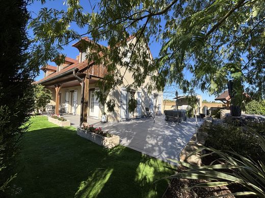 Luxus-Haus in Beaune, Cote d'Or