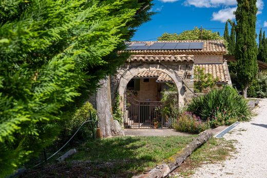 Villa à Montbrun-les-Bains, Drôme
