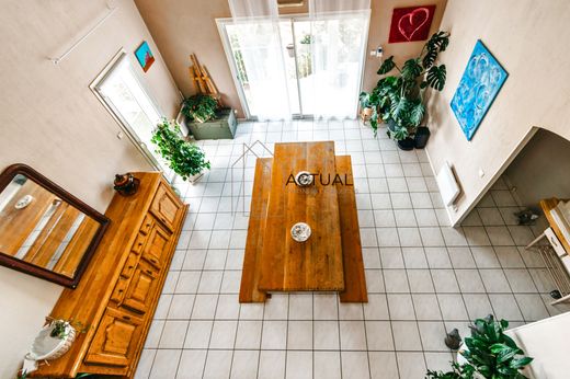 Villa in Vilallonga dels Monts, Pyrénées-Orientales