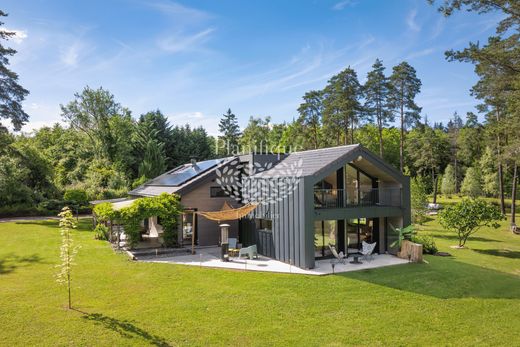 Luxury home in Ballaison, Haute-Savoie