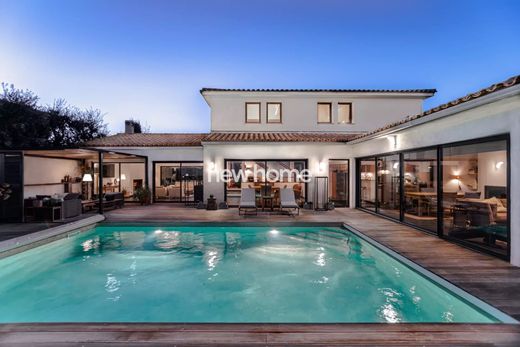 Villa in Les Adrets-de-l'Estérel, Var