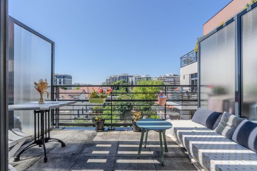 Apartment / Etagenwohnung in Joinville-le-Pont, Val-de-Marne