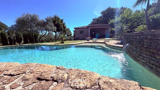 Casa di lusso a Mimet, Bocche del Rodano