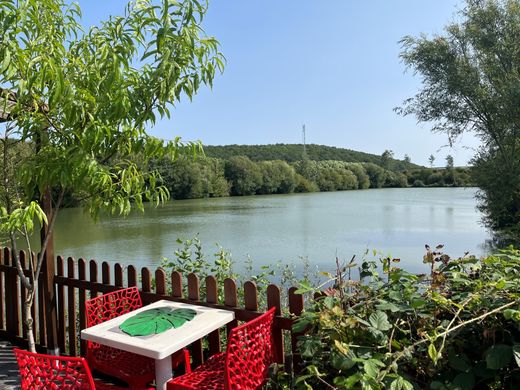 Luxury home in Fontaine-l'Abbé, Eure