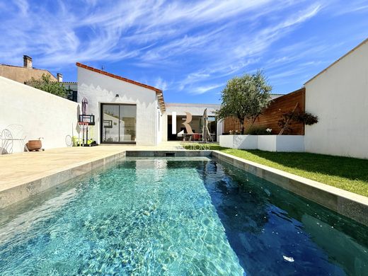 Luxury home in La Rochelle, Charente-Maritime