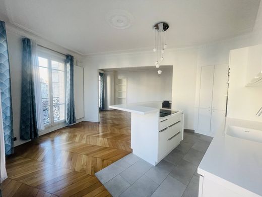 Apartment in Nation-Picpus, Gare de Lyon, Bercy, Paris