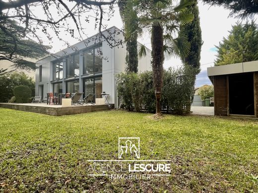 Maison de luxe à Caudéran, Gironde