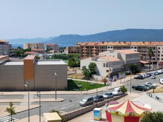 아파트 / Propriano, South Corsica