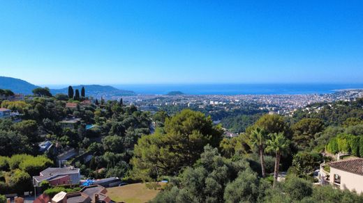 ニース, Alpes-Maritimesの土地