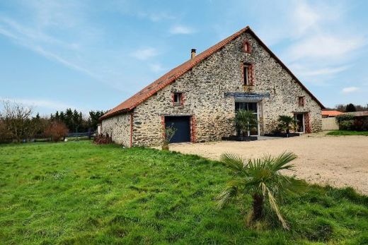 Πολυτελή κατοικία σε Les Brouzils, Vendée