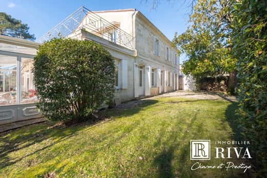 Luxe woning in Latresne, Gironde