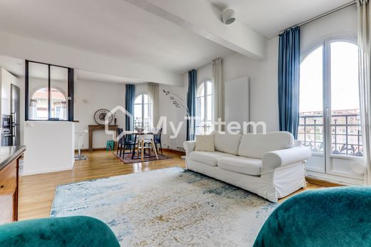 Appartement à Courbevoie, Hauts-de-Seine