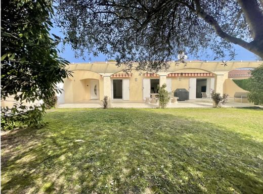 Villa en Mougins, Alpes Marítimos