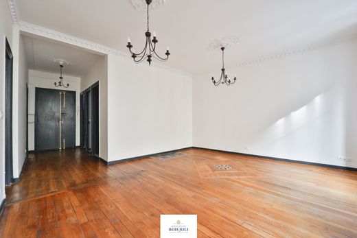 ‏דירה ב  Issy-les-Moulineaux, Hauts-de-Seine