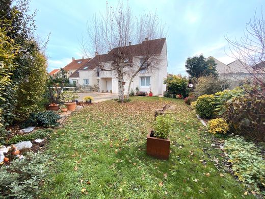 Luxury home in Lagny-sur-Marne, Seine-et-Marne