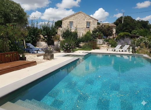 Villa Cornillon, Gard