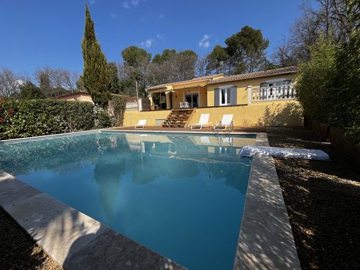 Villa in Saint-Antonin-du-Var, Var