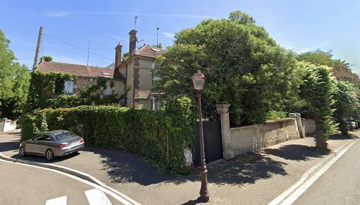 Casa di lusso a Auxerre, Yonne