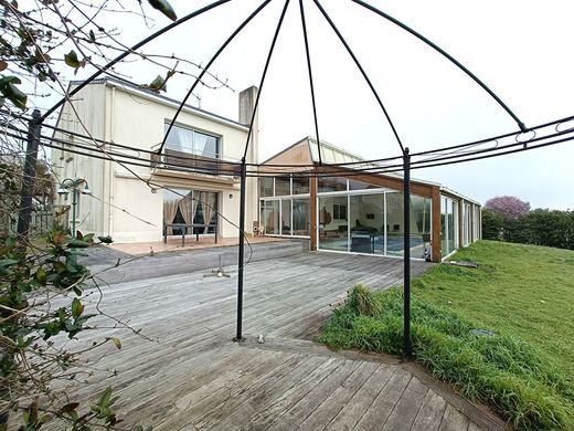 Luxus-Haus in Saint-Herblon, Loire-Atlantique