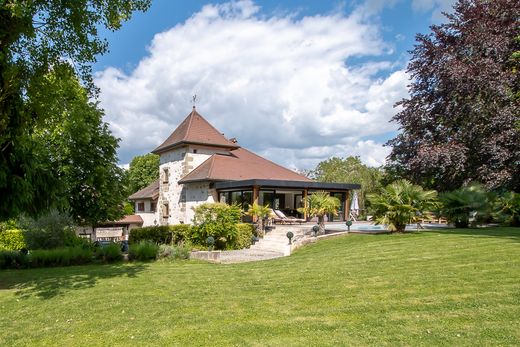 Luxe woning in Chavanod, Haute-Savoie