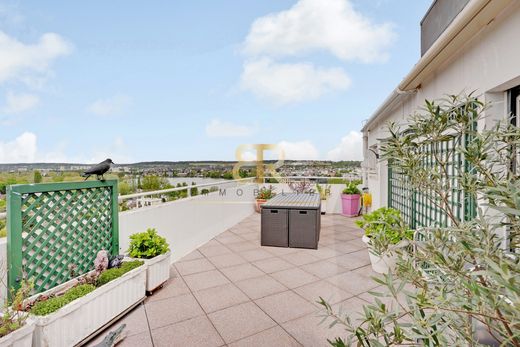 Duplex a Enghien-les-Bains, Val d'Oise