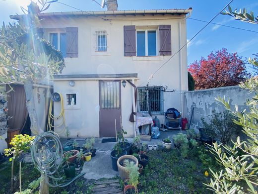 Casa de lujo en Villeneuve-lès-Avignon, Gard