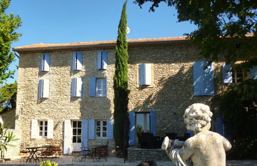 L'Isle-sur-la-Sorgue, Vaucluseの高級住宅