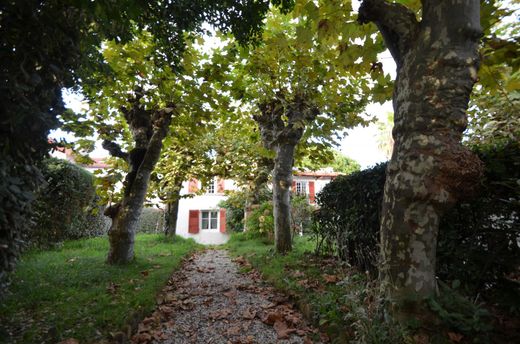 Anglet, Pyrénées-Atlantiquesの高級住宅