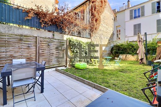 Apartment in Vanves, Hauts-de-Seine