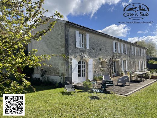 Casa de luxo - Aigrefeuille-d'Aunis, Charente-Maritime