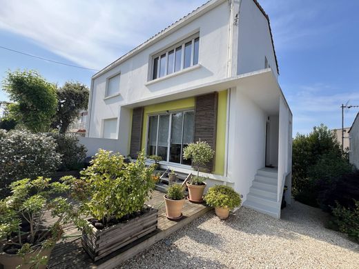 Luxe woning in Royan, Charente-Maritime