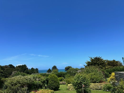 Luxury home in Saint-Cast-le-Guildo, Côtes-d'Armor