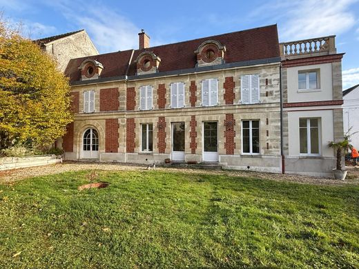 منزل ﻓﻲ Orgeval, Yvelines