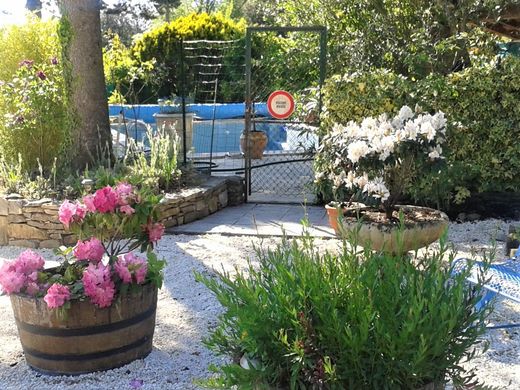 빌라 / Sauve, Gard