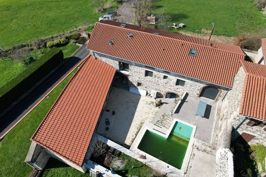 Luxury home in Polignac, Haute-Loire