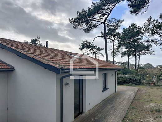 Casa di lusso a Lacanau, Gironda