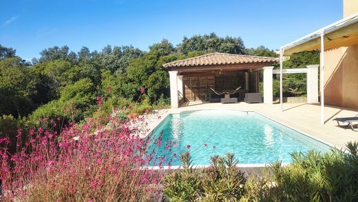 Luksusowy dom w Nîmes, Gard