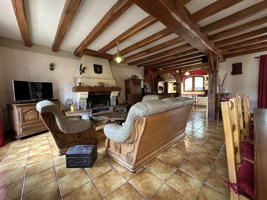 Luxury home in Meschers-sur-Gironde, Charente-Maritime