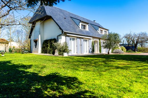 Элитный дом, Bessines, Deux-Sèvres