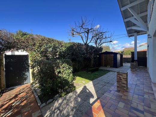 Maison de luxe à Andernos-les-Bains, Gironde