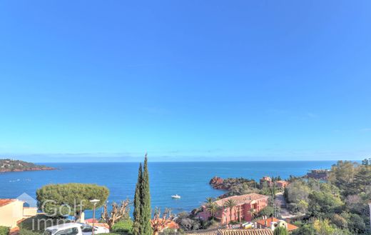 Luxe woning in Théoule-sur-Mer, Alpes-Maritimes