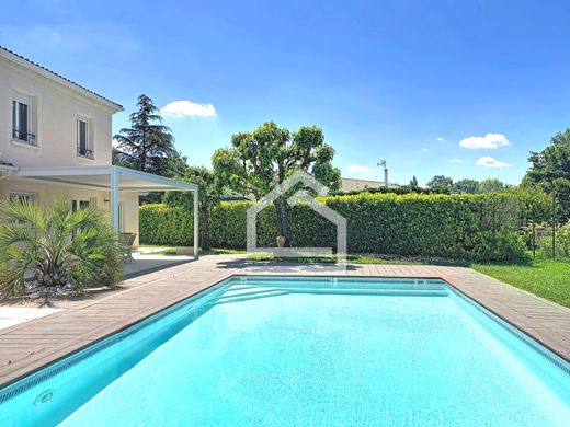 Luxury home in Saint-Médard-en-Jalles, Gironde