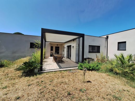 Villa à Ajaccio, Corse-du-Sud