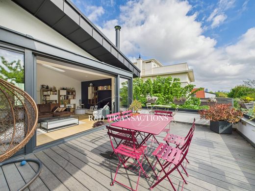 Luxury home in Suresnes, Hauts-de-Seine