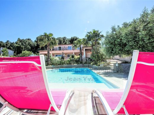 Saint Mitre Les Remparts Immobilier De Luxe Et Villas En Vente Proprietes De Prestige A Saint Mitre Les Remparts Luxuryestate Com