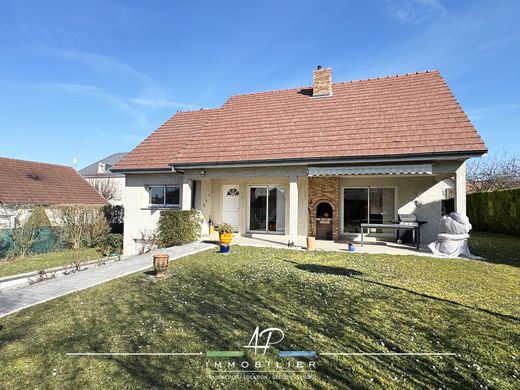 Maison de luxe à Saint-Apollinaire, Côte-d'Or